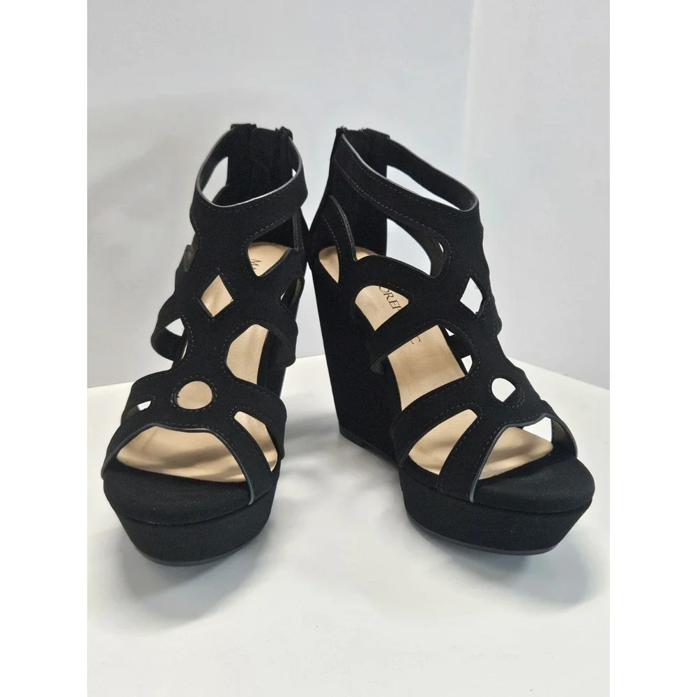 Marco Republic, Woman's‎ Size 8 Black Nubuck, 